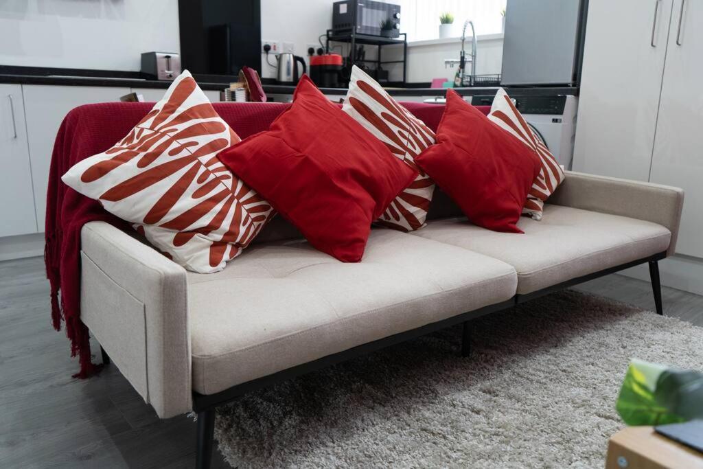 Stylish 1 Bed Apartment In Newly Refurbished Building W/ Parking & Wi-Fi Birmingham Ngoại thất bức ảnh